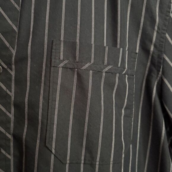 American Rag Cie Black and White Striped Button Down Shirt Size L - Picture 7 of 9